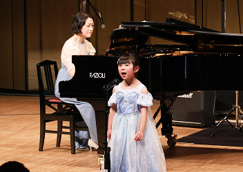 ボーカル教室のの発表会の様子